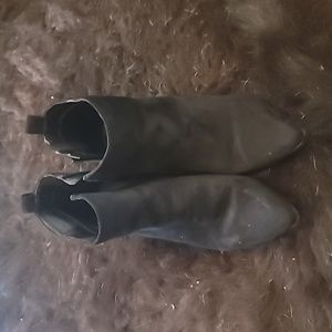 New day. Black ankle boots